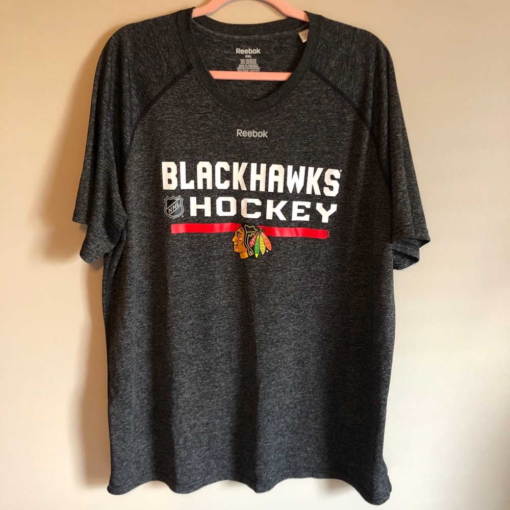 Reebok Chicago Blackhawks Hockey Tshirt Dry Fit